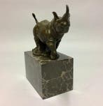 sculptuur, Lopende Neushoorn - Gesigneerd MILO - 19 cm -