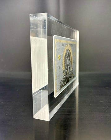 N.Nathan - Plexi Card Gold Banker