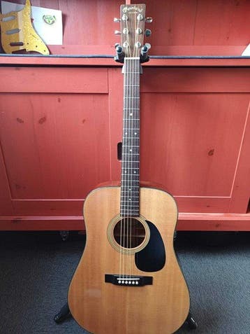 C.F. Mountain - W300 Lawsuit Rare Martin D18 copy - -, Muziek en Instrumenten, Nieuw