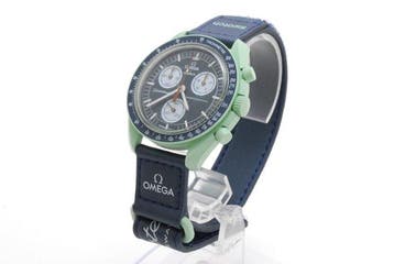 Swatch - Omega x Swatch MoonSwatch - Mission on Earth - Sans, Handtassen en Accessoires, Horloges | Heren, Nieuw