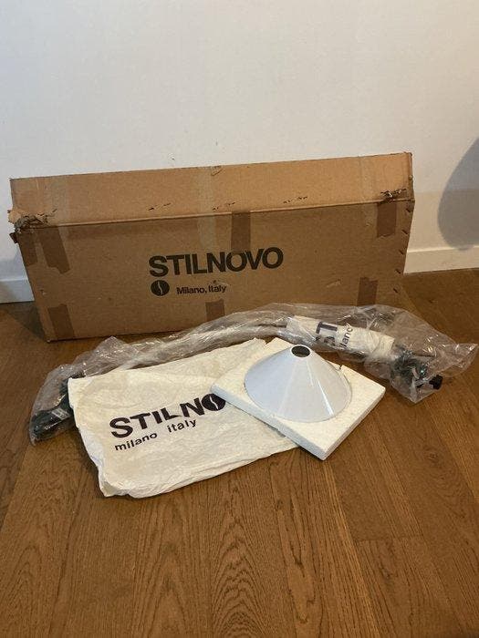 Stilnovo - Tafellamp - klemlamp - Metaal, Antiek en Kunst, Antiek | Meubels | Stoelen en Sofa's