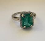 Ring Platina - 3.81ct. tw. Smaragd - Diamant -, Nieuw