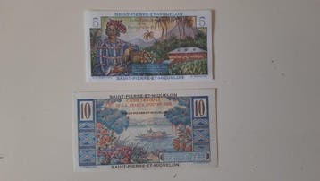 Saint-Pierre en Miquelon. - 5, 10 Francs - ND (1950-1960), Postzegels en Munten
