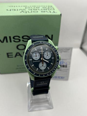 Omega x Swatch - MoonSwatch - Mission on Earth - Sans prix, Bijoux, Sacs & Beauté