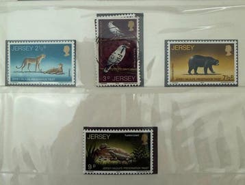 Jersey et Guernesey 1969/1989 - Partie dans 2 albums Lindner, Timbres & Monnaies, Timbres | Europe | Royaume-Uni