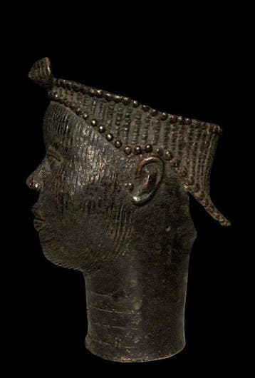 Royal Bronze Head — Benin Kingdom, Nigeria - Hoofd van een, Antiek en Kunst