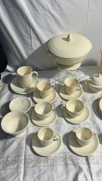 Wedgwood - Service de table (27) - Edme - Faïence fine