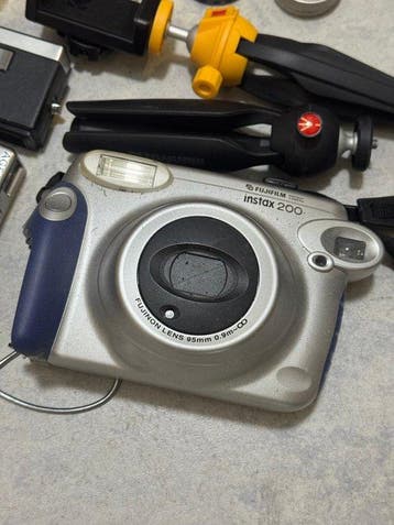 Polaroid, Kodak, Vivitar, Agfa, Manfrotto, Fujifilm instax