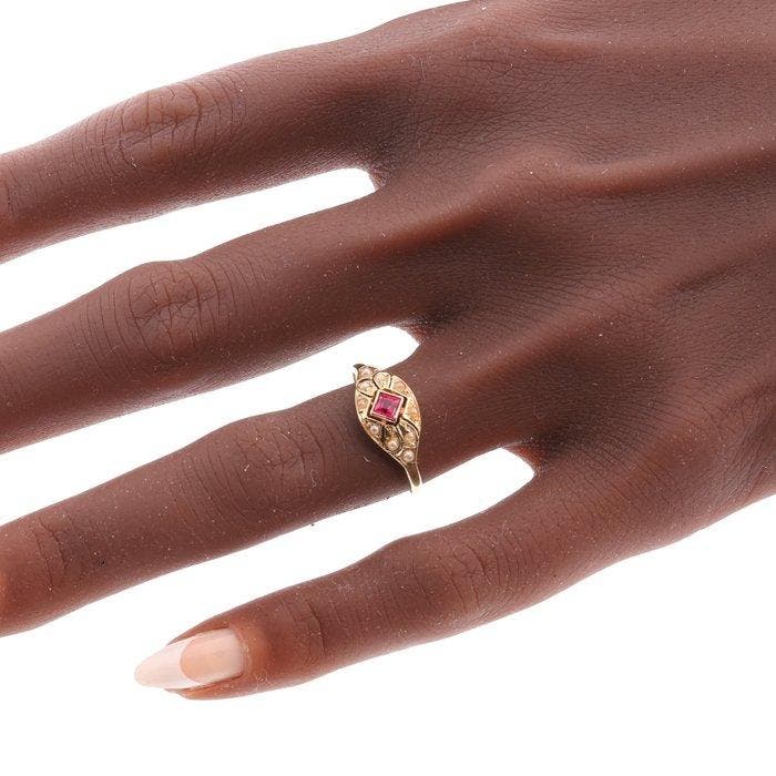 Ring - 18 karaat Geel goud - Parel - Ruby, vintage 1940, Bijoux, Sacs & Beauté, Bagues