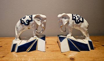 Royal Dux Bohemia - Serre-livres (2) - Porcelaine - Art Deco