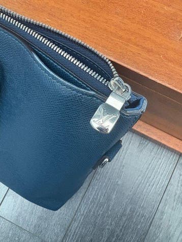 Louis Vuitton - Taiga Anton Briefcase M33417 - rare -, Nieuw