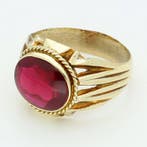 Zonder minimumprijs - Ring - 14 karaat Geel goud - Robijn, Handtassen en Accessoires, Ringen, Nieuw