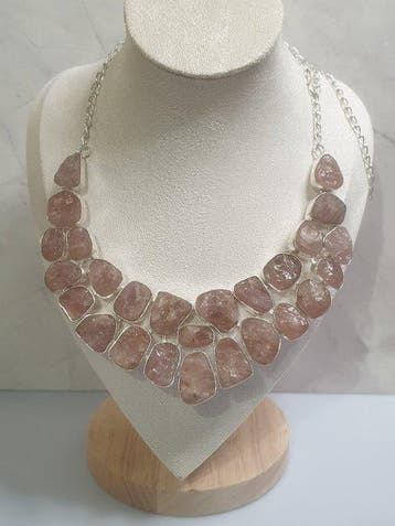 Quartz rose brut - Collier ras du cou