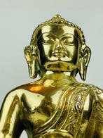 Beeld, Bronzen Boeddhabeeld uit Nepal - 26 cm - Brons