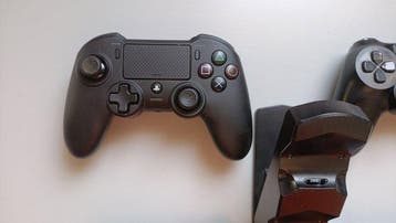 Sony - Playstation 4 (PS4) - 4 Mandos DualShock 4 con base, Nieuw
