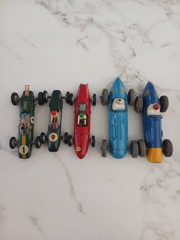Dinky Toys 1:43 - Modelauto (9) - Set van diverse