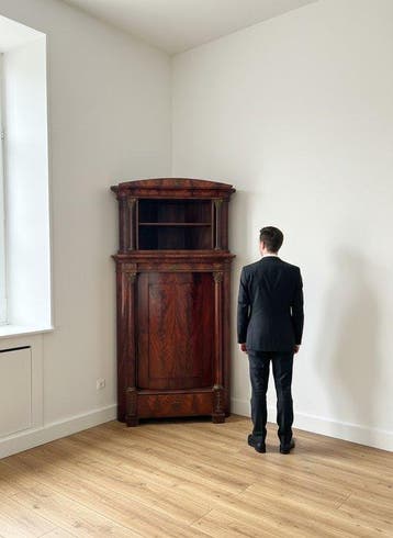 Armoire dangle - Bois, Fer, Bronze, Laiton - Ancienne