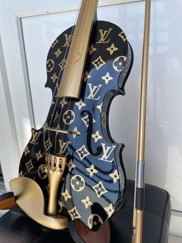J.Reinhardt - Custom Louis Vuitton Violin - Noir & Gold