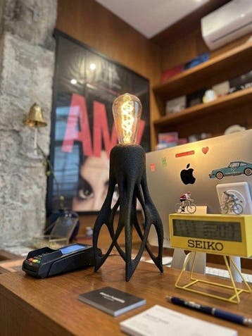 Cornu Design - Lampe de table - Biopolymère