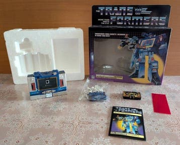 Takara - Hasbro - Action figure Transformers Soundwave -