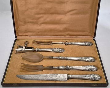 Ménagère (5) - Service de couverts avec manche en argent