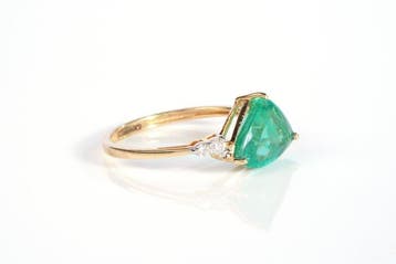 Ring - 18 karaat Geel goud - 1.21ct. tw. Smaragd - Diamant, Nieuw