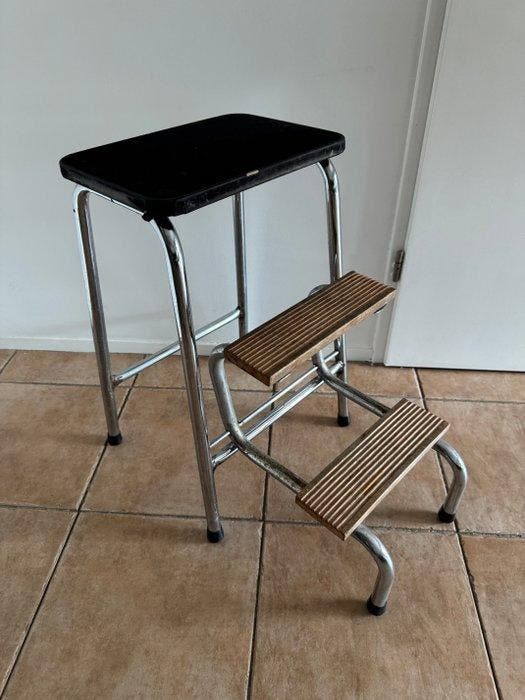 Keukentrapje - Chroom Keukentrap Kruk met Houten Treden -, Antiek en Kunst, Kunst | Designobjecten