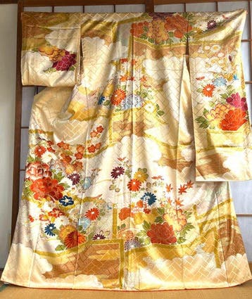 (Geen reserve) Kimono Furisode: ivoor-goud – gouden
