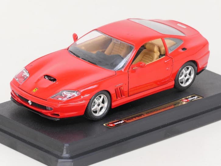 Schaal 1:24 Bburago 1564 Ferrari 550 Maranello 1996, Hobby en Vrije tijd, Modelauto's | 1:24, Zo goed als nieuw, Ophalen of Verzenden