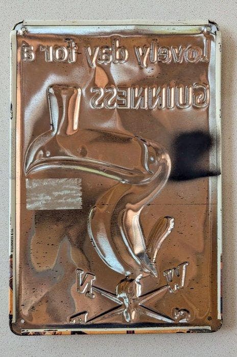 Wat een heerlijke dag voor een GUINNESS. - John Gilroy -, Antiek en Kunst, Antiek | Wandborden en Tegels