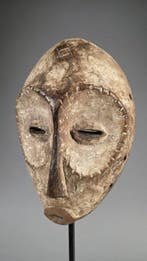 houten masker - Lega - DR Congo (Zonder minimumprijs)