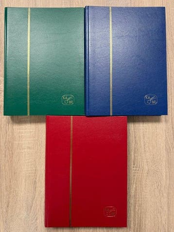 Accessoires - 3 Leuchtturm insteekalbums met 60 zwarte, Gestempeld