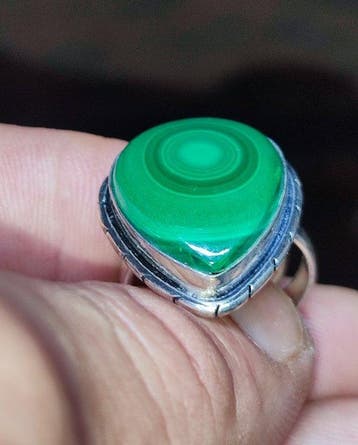 Prix sans réserve — Magnifique bague en malachite de, Verzamelen