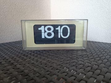 Flip klok - Solari Udine - Gino Valle - Cifra 6010/91 -