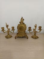 Slingerklok, Klok en garnituur set (3) - ad. mougin - -, Antiek en Kunst, Antiek | Klokken