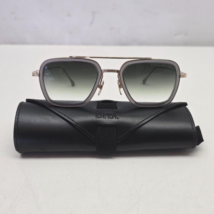 Dita Flight 006 Zonnebril Incl. Hoes | Nette Staat, Handtassen en Accessoires, Zonnebrillen en Brillen | Heren, Nieuw, Ophalen of Verzenden