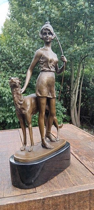 naar b. lach - Sculpture, hunting diana met windhond - 45 cm