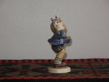 Hummel - Beeldje - Boy with Toothache - TMK7 - Biscuit, Antiek en Kunst
