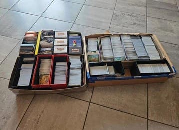 Pokémon - 750 Bulk kaarten ONLY HOLO/REVERSE - Various sets