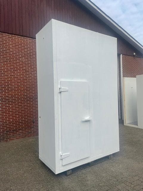 Koelcel 196 x 91 x 316 cm met glazenruit, Zakelijke goederen, Horeca | Keukenapparatuur, Gebruikt, Koelen en Vriezen