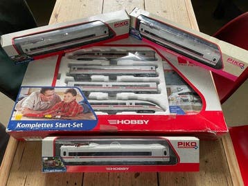 Piko H0 - 96941/57306 - Treinstel (4) - ICE 3 ‘Arnhem’ met 3