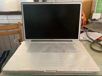 Apple MacBook Pro 17-inch A1297 - Laptop - In originele