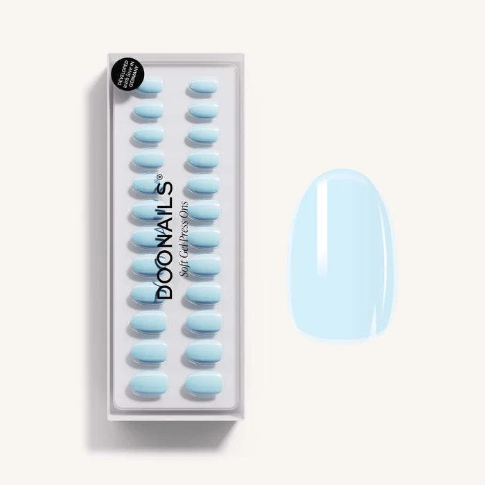 Doonails - Soft Gel Press Ons - Baby Blue Short Round, Verzamelen, Overige Verzamelen, Verzenden
