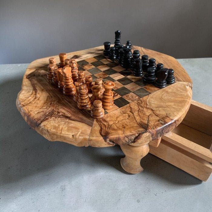 Schaakspel - en bois d’olivier – fait main - Hout, Antiek en Kunst, Curiosa en Brocante