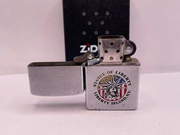 Zippo - STATUE OF LIBERTY - LIBERTY ISLAND - N.Y - Zonder