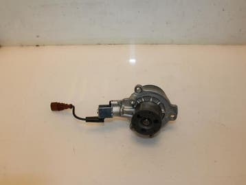 Waterpomp Volkswagen Tiguan O94300