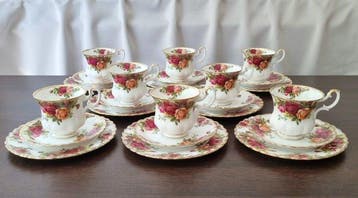 Royal Albert - Koffieservies (24) - Porselein - Old Country