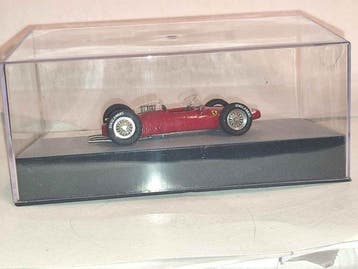 Villamodel 1:43 - Voiture de course miniature - Ferrari 156, Nieuw