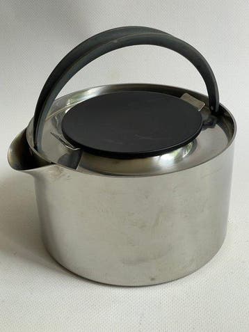 Stelton - Arne Jacobsen, Erik Magnussen - Theeservies (5) -