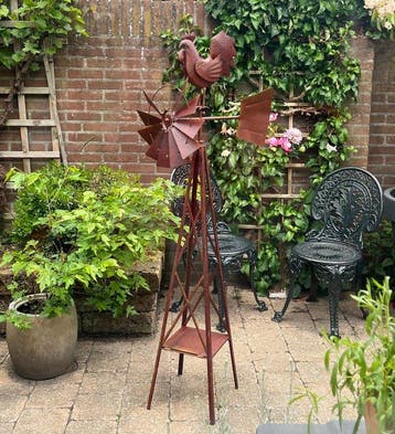 sculptuur, Metalen Windmolen op Vierpoot – Tuindecoratie met